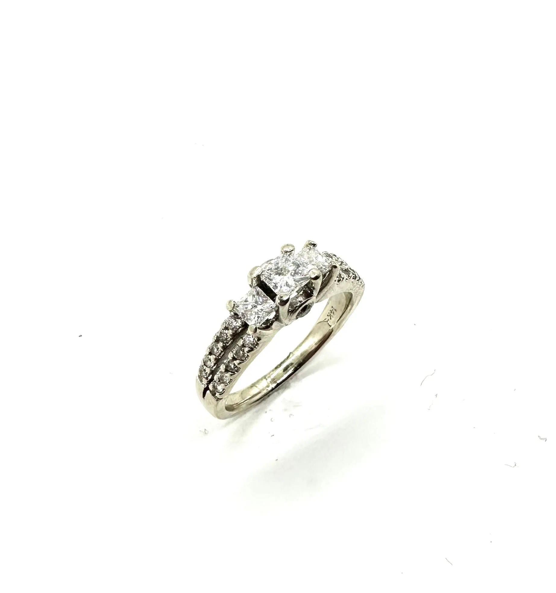 1 CTW 3 In-Line Split Ring