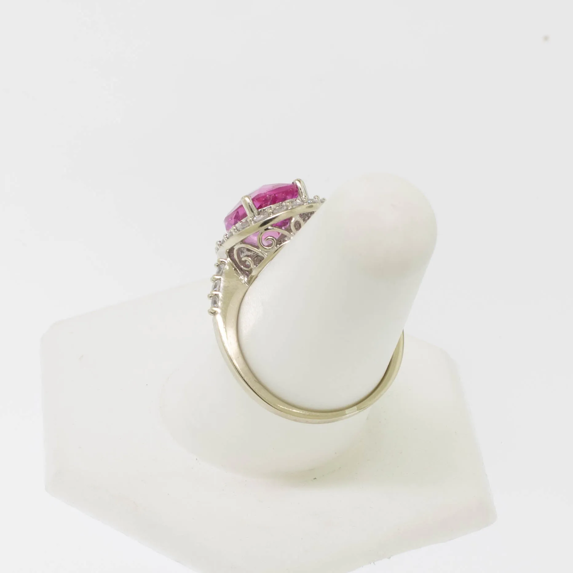 10K White Gold Imitation Pink and Clear Stone Ring Size 8 (Estate Ring)