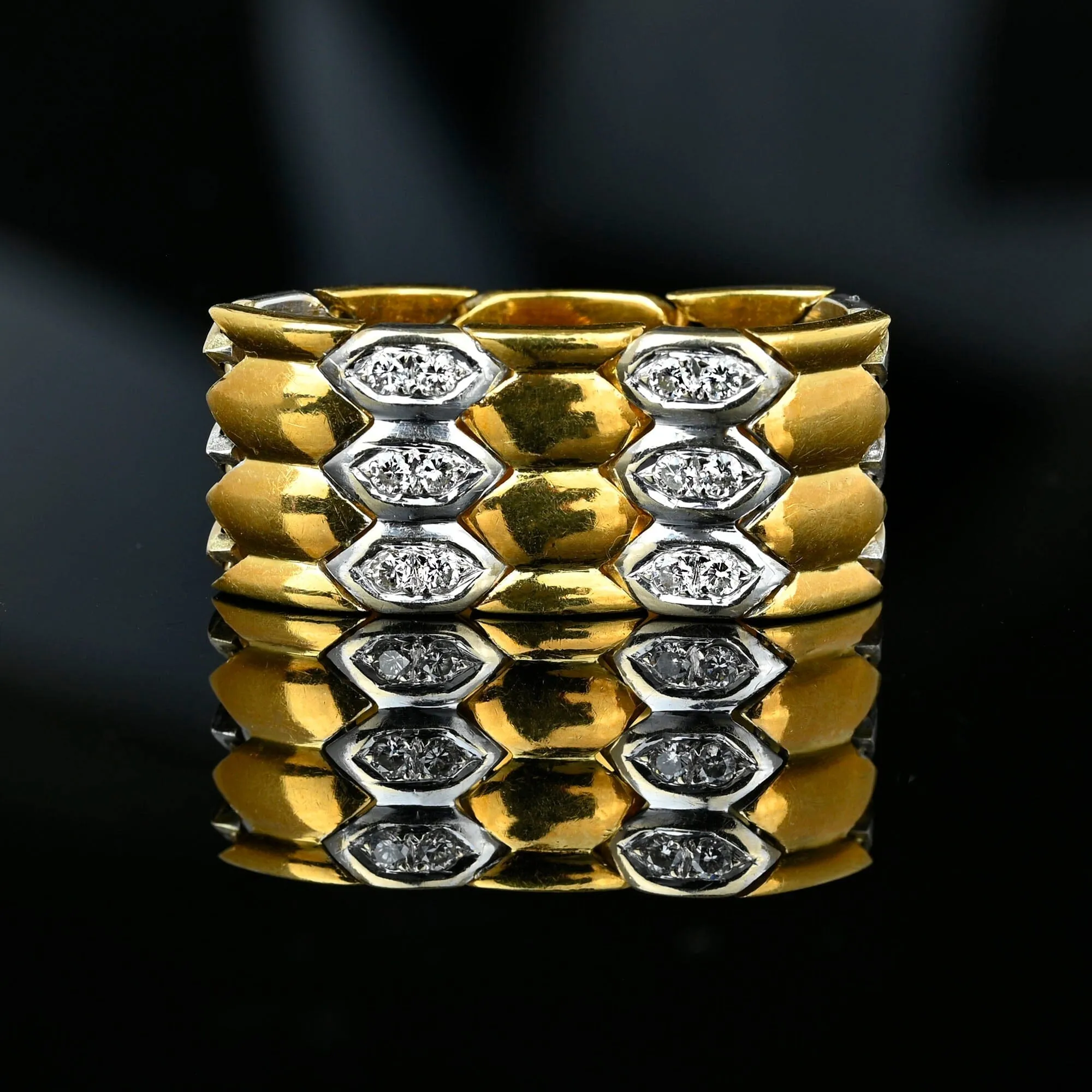 18K Gold Articulated Wide Diamond Snake Ring Band