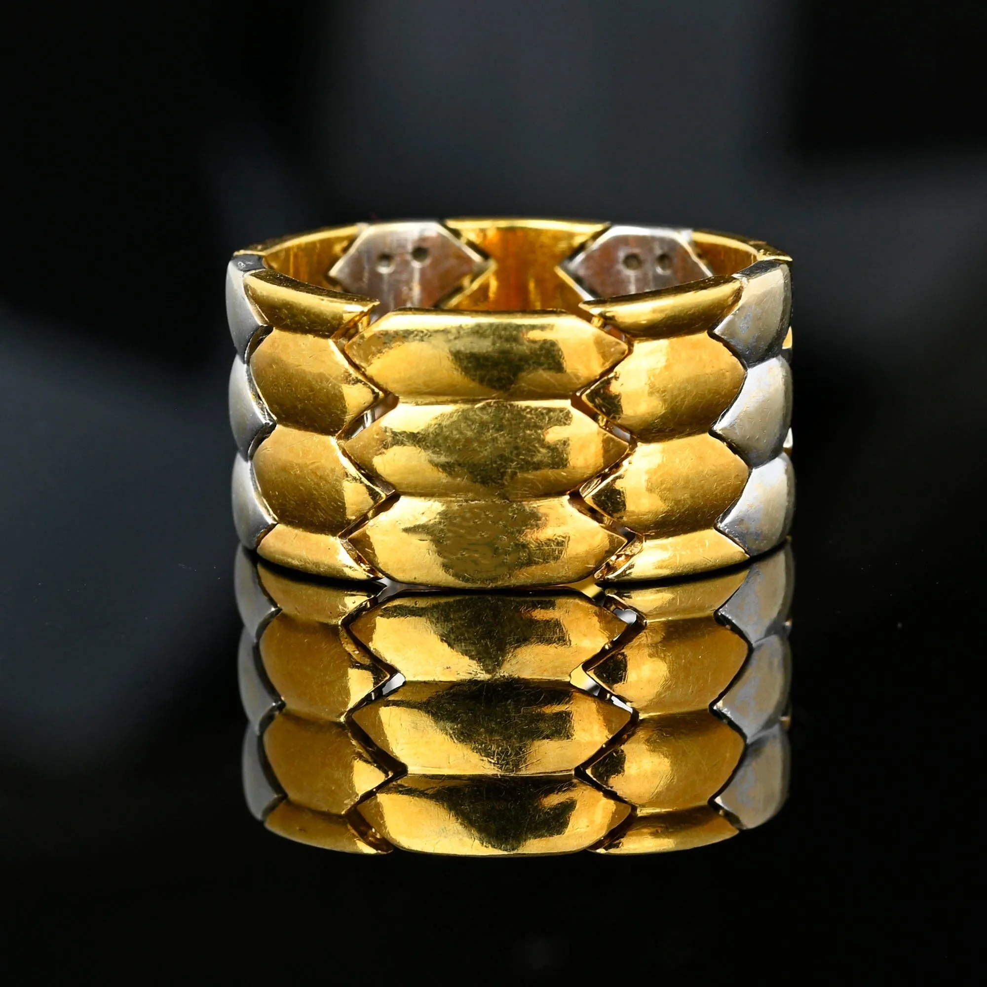 18K Gold Articulated Wide Diamond Snake Ring Band