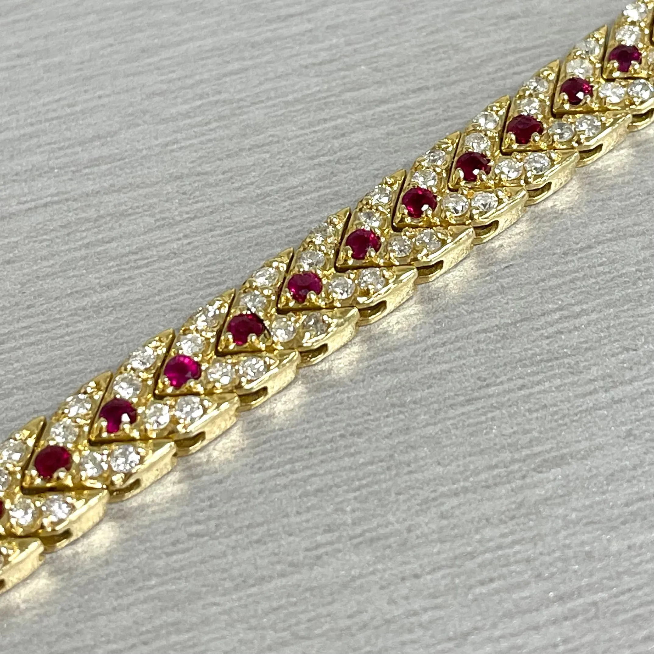 Beauvince Directions Bracelet (4.38 ct Diamonds & Rubies) in Yellow Gold