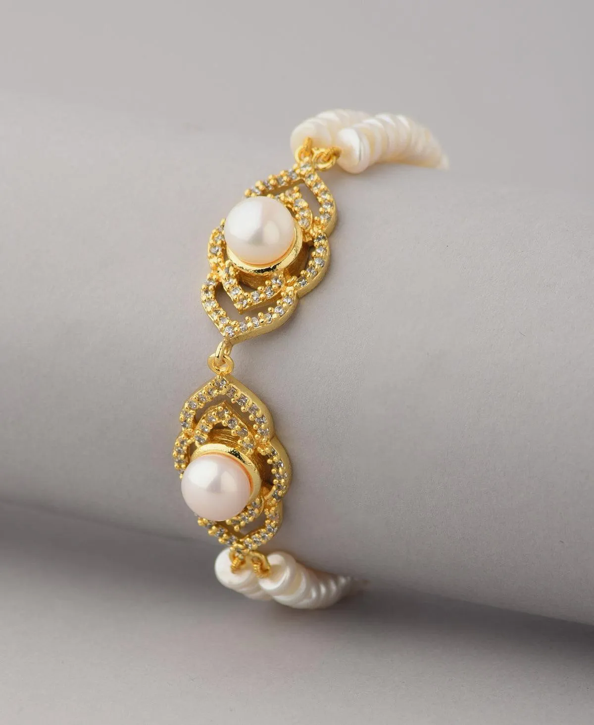 Elegant and classy Pearl Bracelet