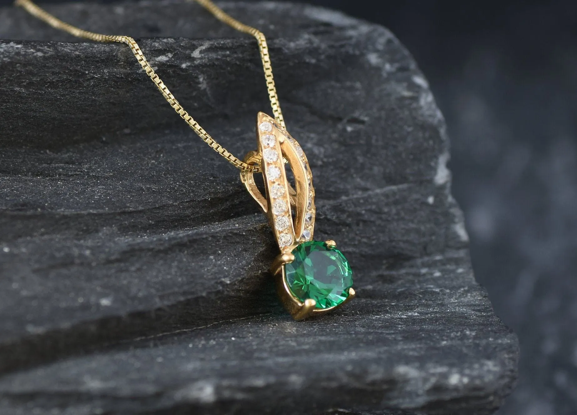 Gold Emerald Pendant - Vintage Emerald Necklace, Green Emerald Pendant