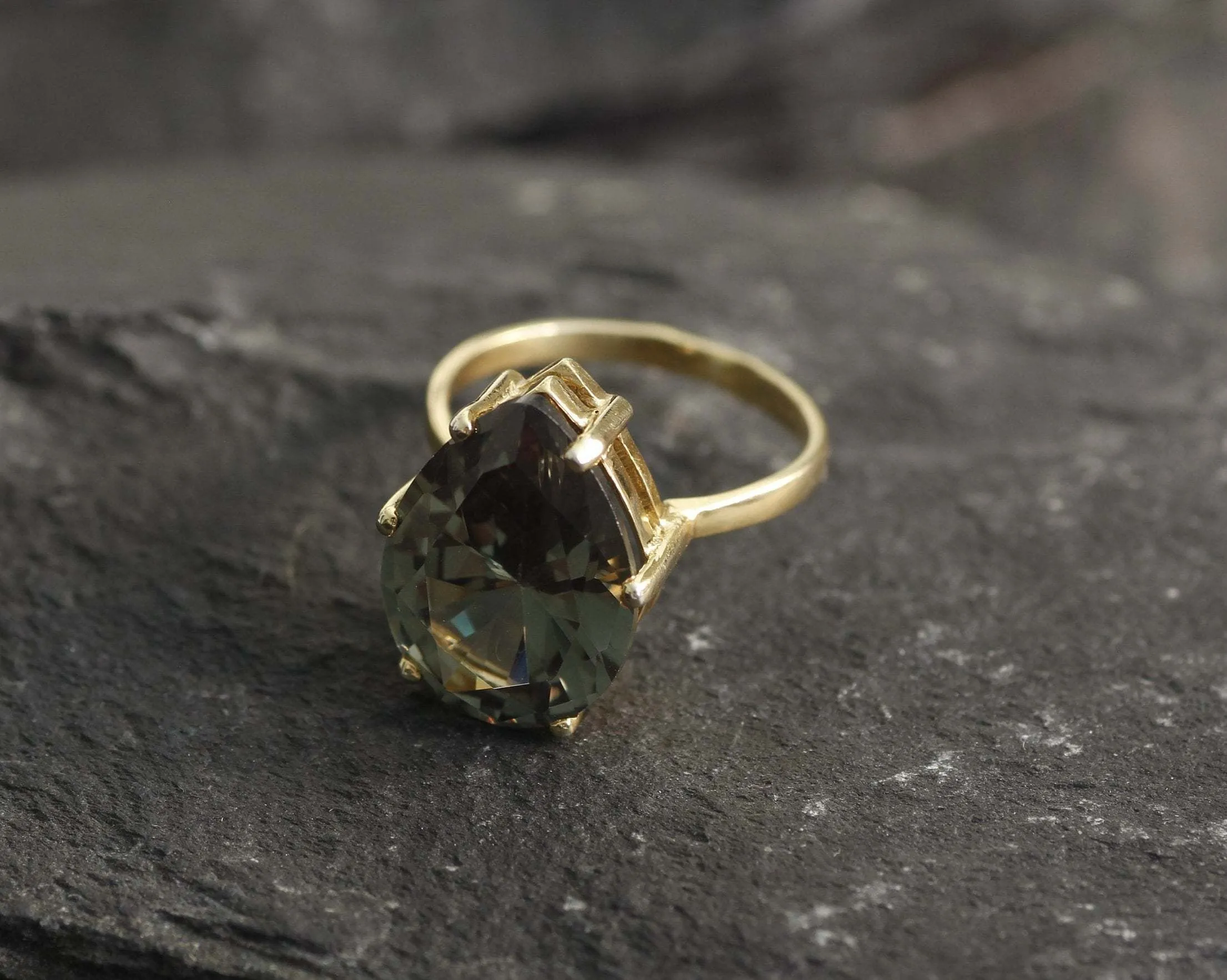 Green Diamond Gold Ring - Teardrop Ring, Statement Ring, Teardrop Gold Ring