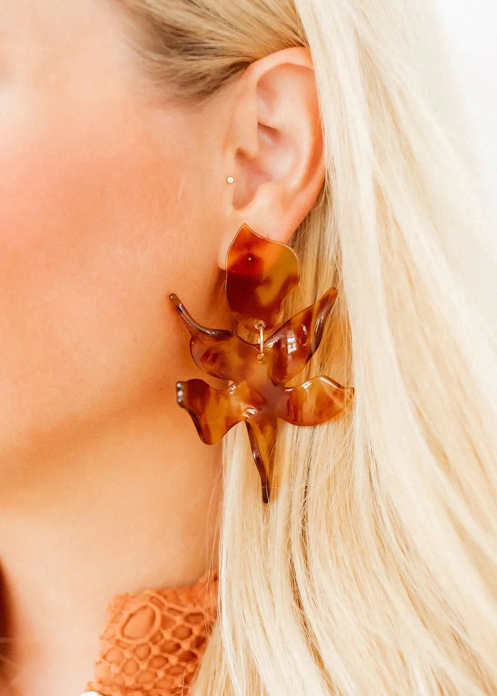 LINNY: Flora Caramel Earrings