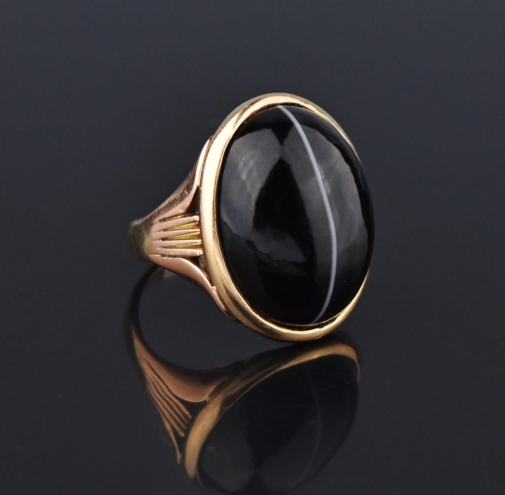 ON HOLD Victorian 14K Gold Banded Agate Cabochon Ring