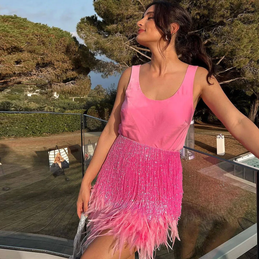 Shiny Scoop Neck Fringe Trim Faux Feather Mini Skirt Matching Set - Pink