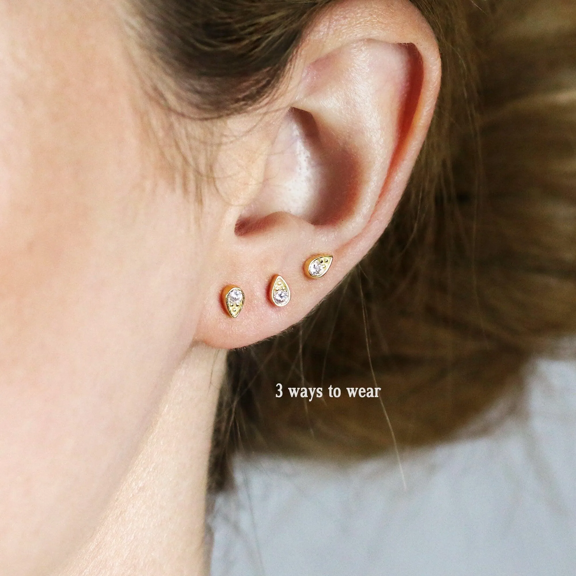 Tiny CZ stone Teardrop Studs, Gold, Silver SHEMISLI - SS140