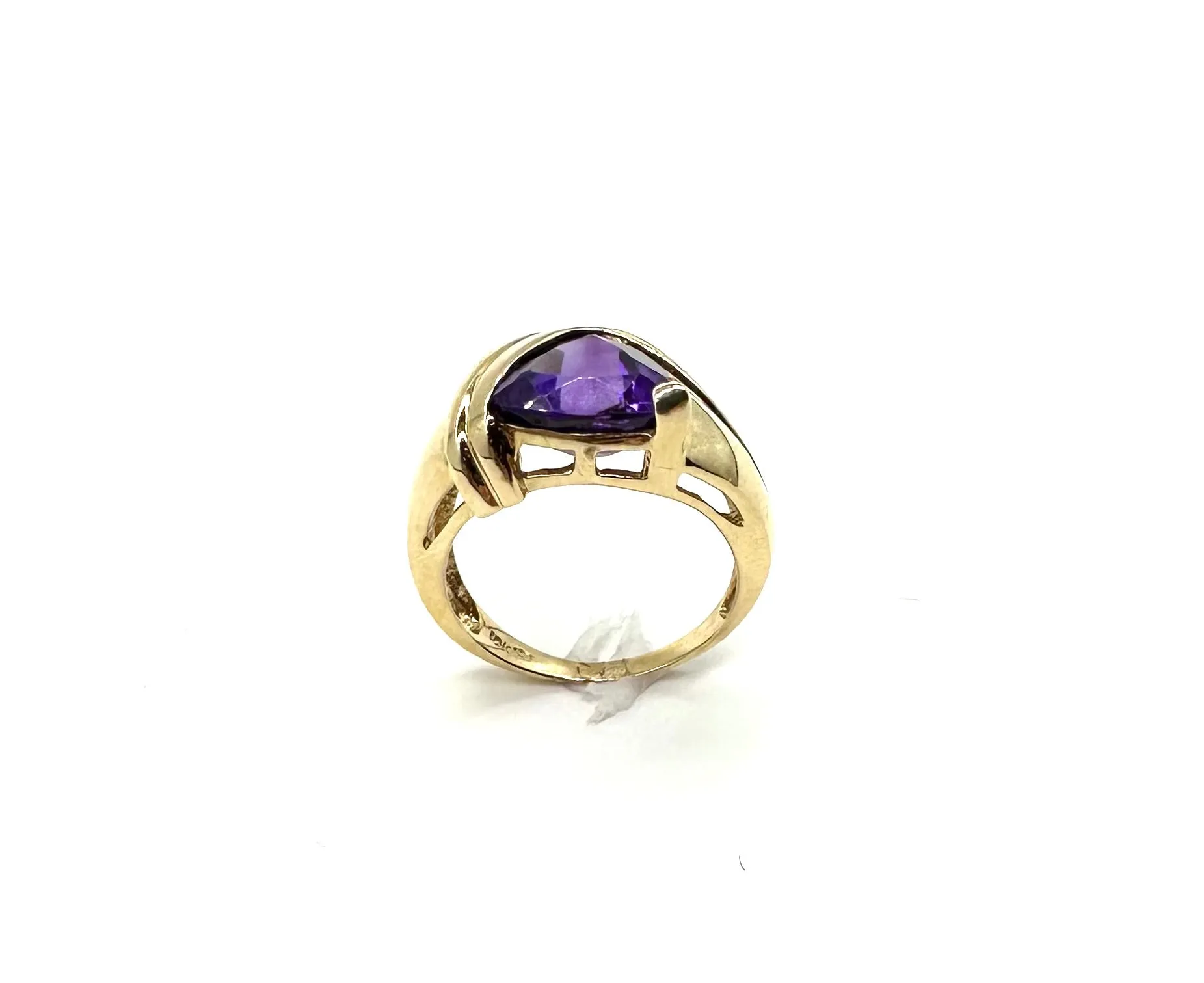 Trillion Cut Amethyst Ring