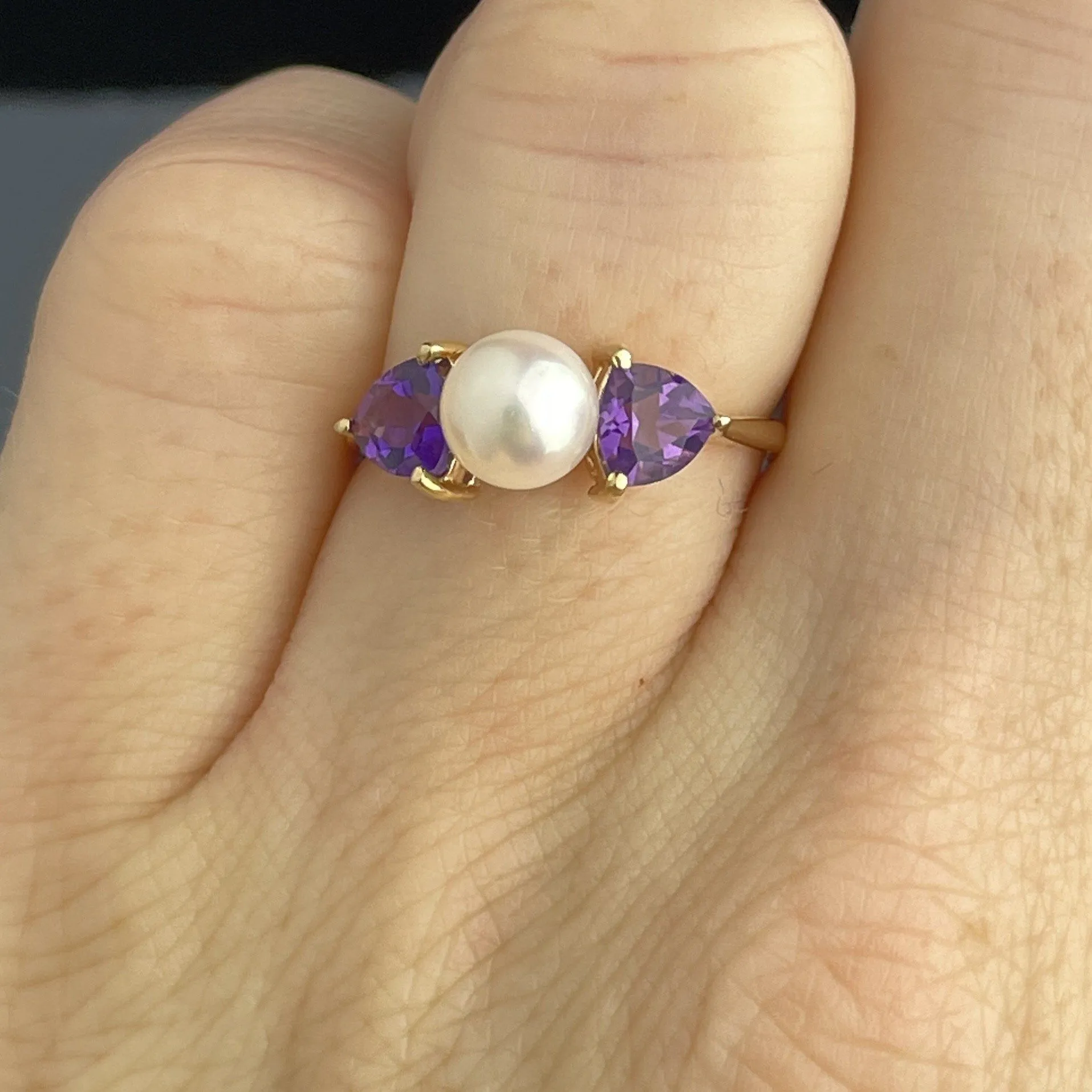 Vintage 14K Gold Amethyst Pearl Retro Trillion Cut Ring, Sz 6.5