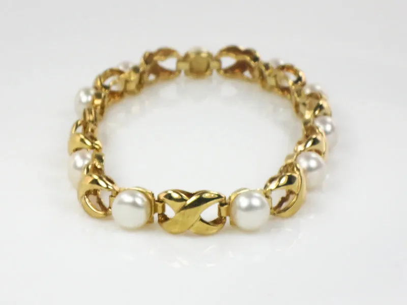 Vintage 14k Yellow Gold Pearl Bracelet, Hugs and Kisses Pearl Bridal Bracelet, June Birthstone Bracelet 7.5"