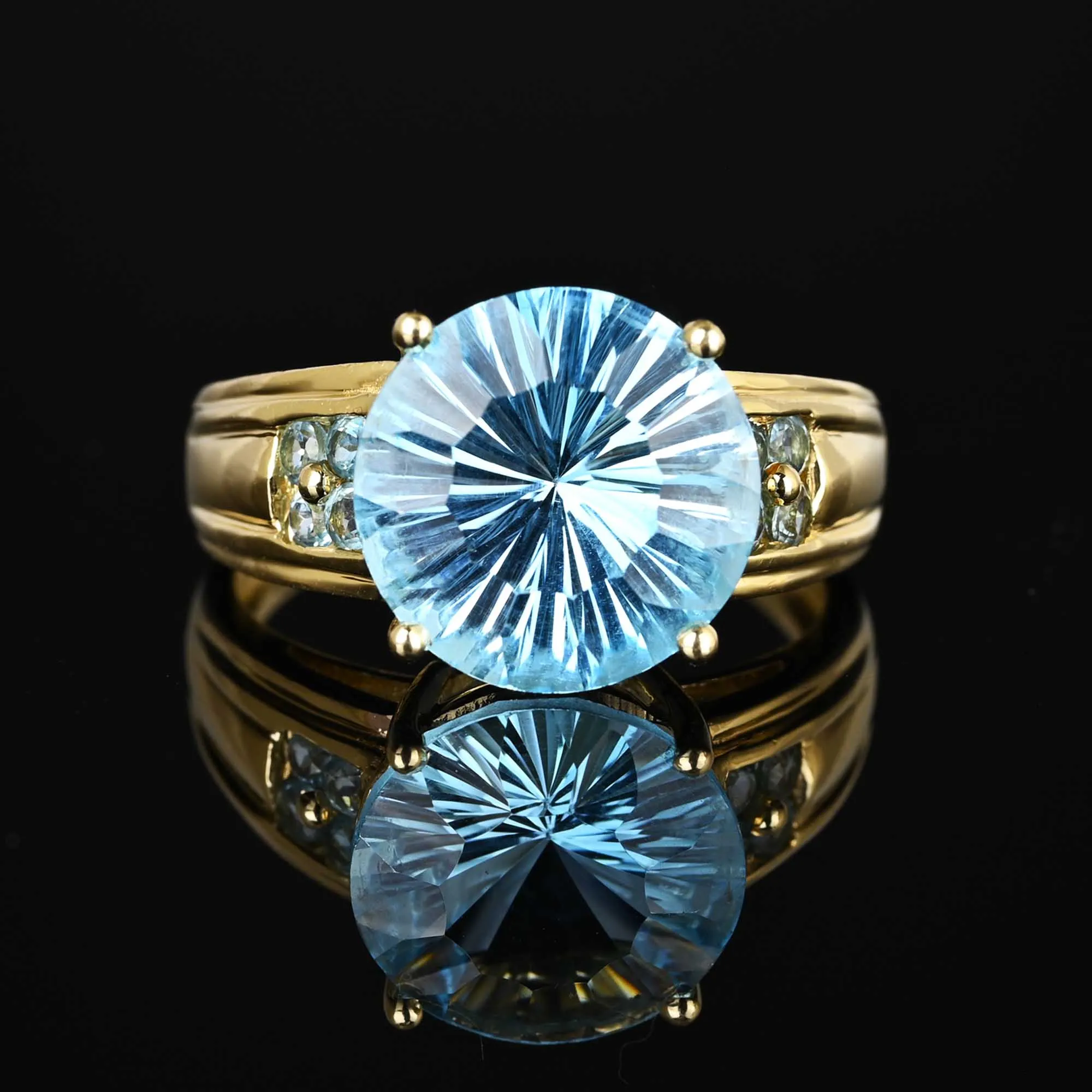 Vintage Fancy Cut Blue Topaz Ring in 14K Gold