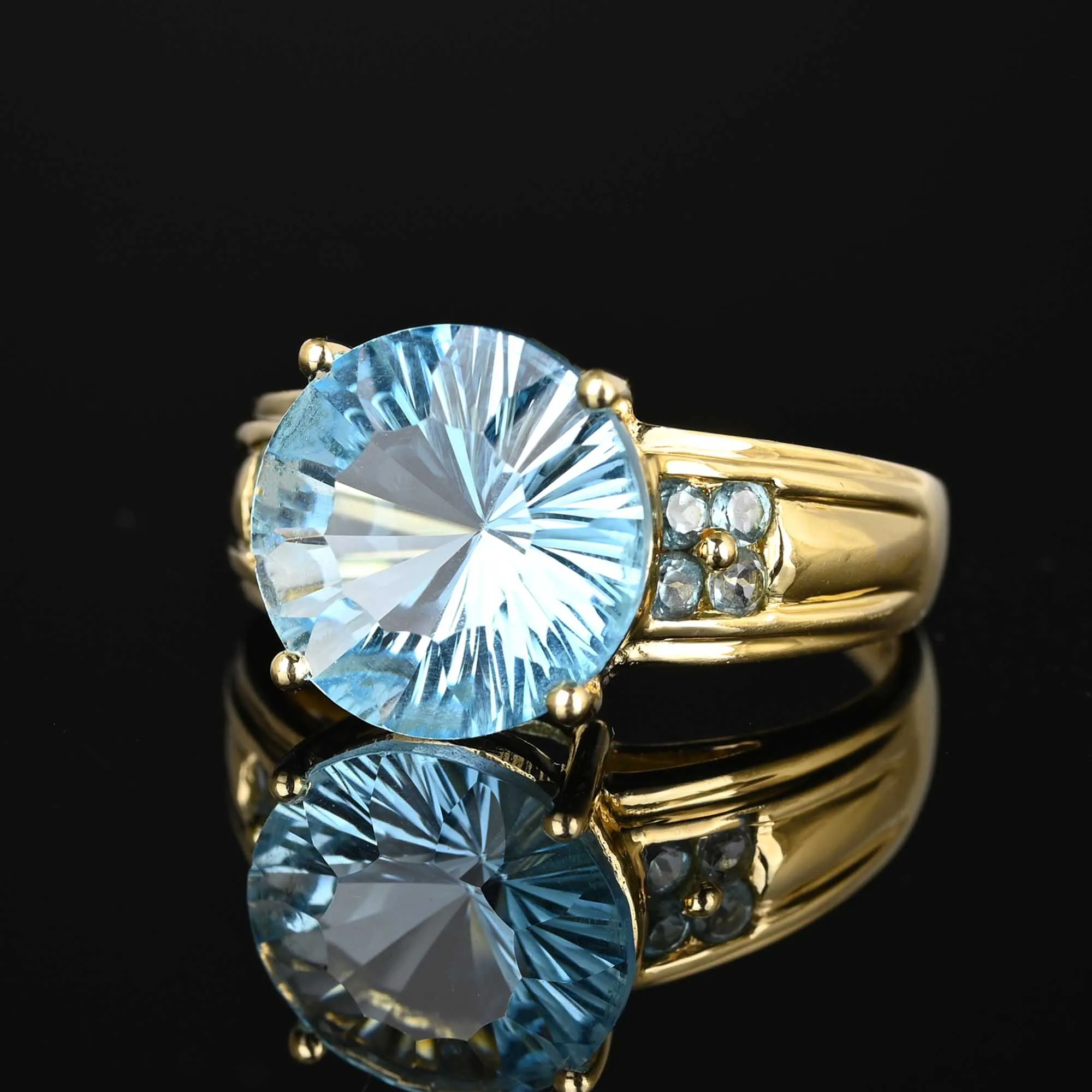 Vintage Fancy Cut Blue Topaz Ring in 14K Gold