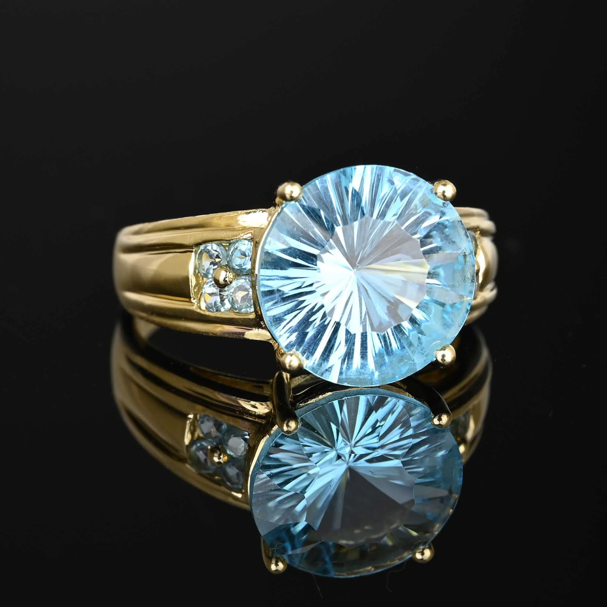 Vintage Fancy Cut Blue Topaz Ring in 14K Gold